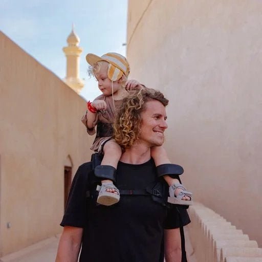 MiniMeis G5 Lightweight Child Shoulder Carrier - Premium Black - Neo Essentials Store